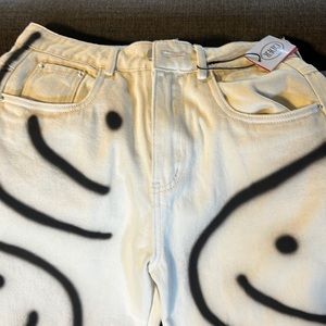 Beige/black Happy face high top jeans